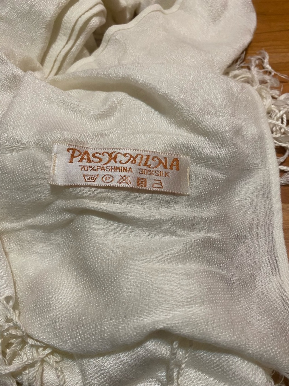 Pashmina 70% Pashmina 30% Silk White Fringe Scarf